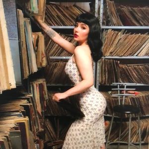 Meet your Posher, Winfred